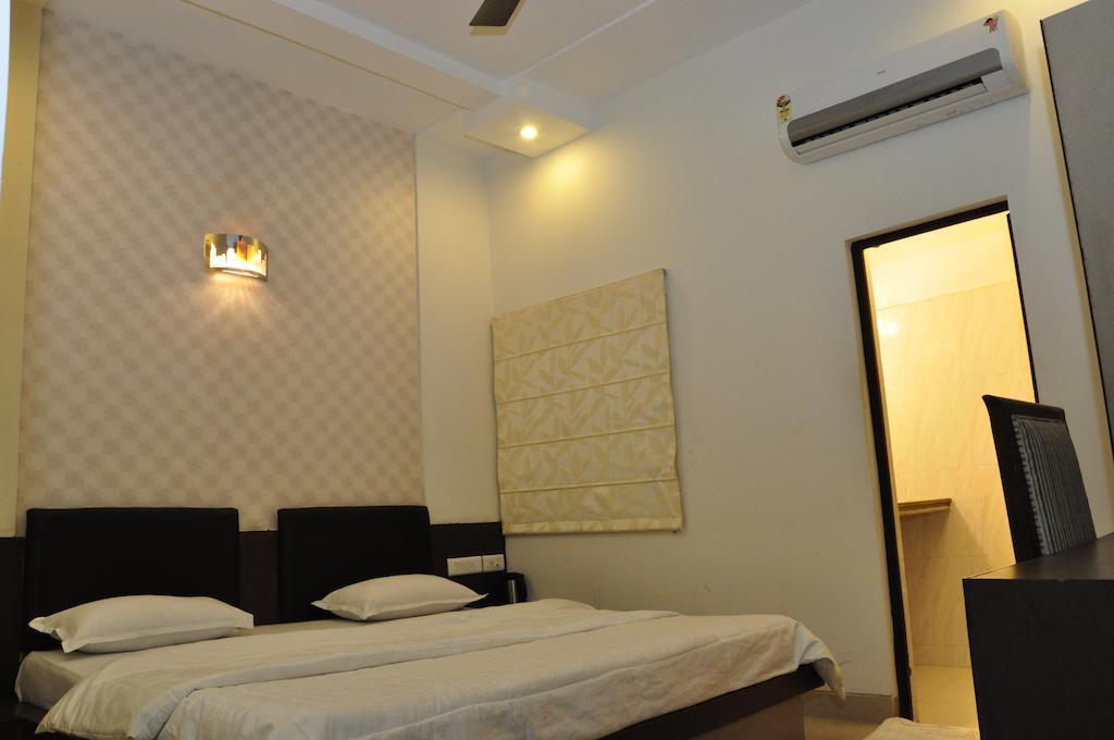 Hotel The Kamta Agra  Buitenkant foto