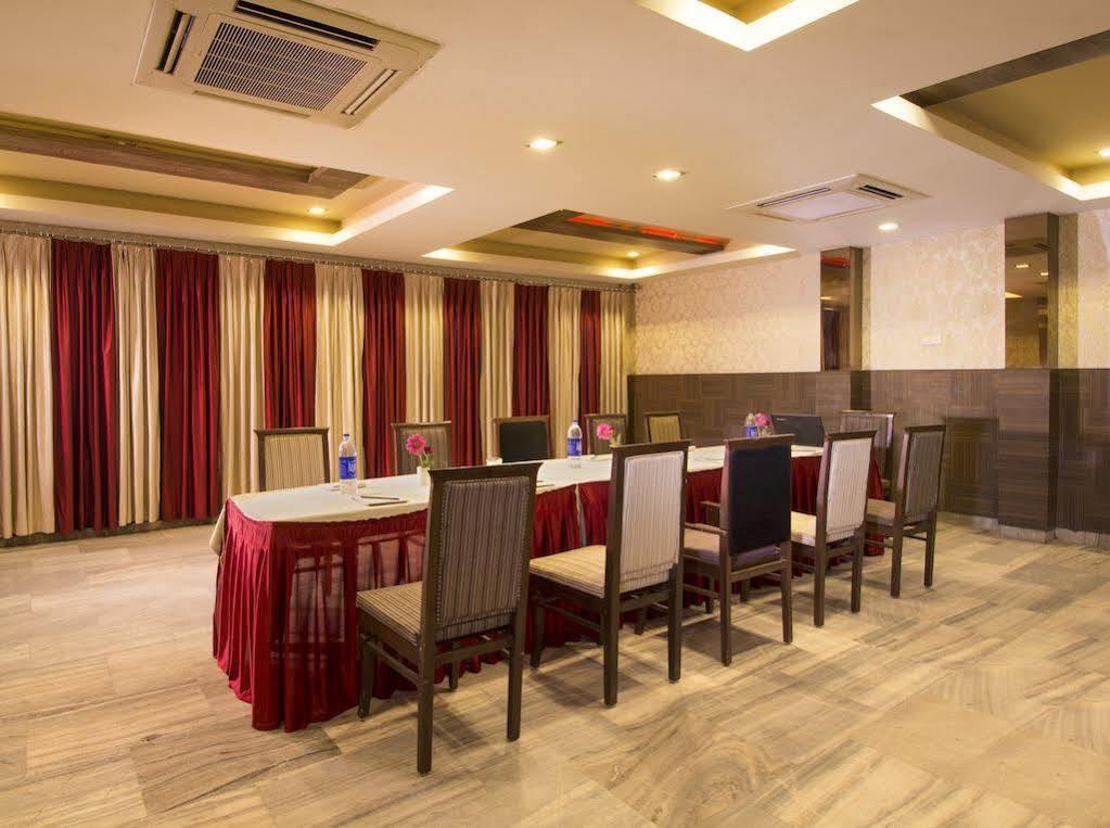 Hotel The Kamta Agra  Buitenkant foto
